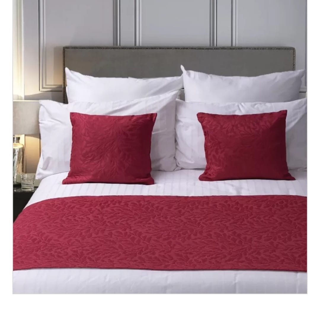 Quilted Bed Runner & Cushion Set - Burgundy Leaf
